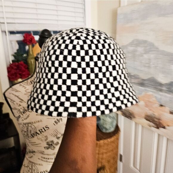 New Trendy Faux Fur Checkered Bucket Hat main image 6